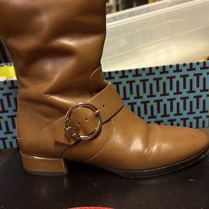 Tory Burch tall boots 👢 size 7